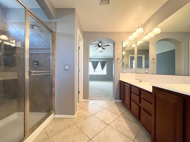 Photo - Beautiful 2 story single family house