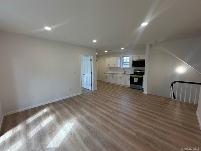 Building Photo - 38 Carroll St