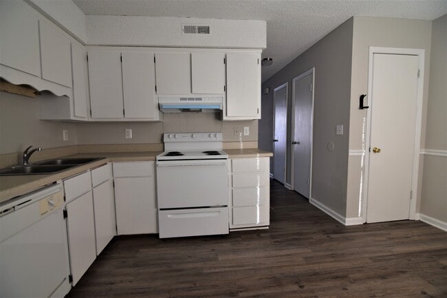 Photo - 7653 Hunters Ridge Ln