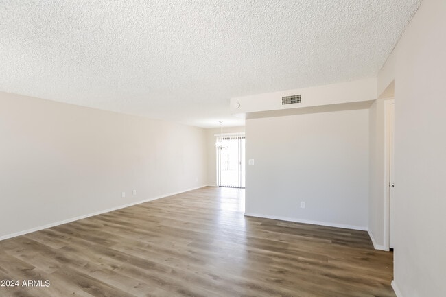 Photo - 4901 W Puget Ave