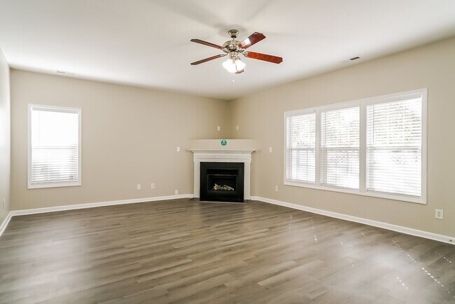 Photo - 8039 Marsh Hollow Dr