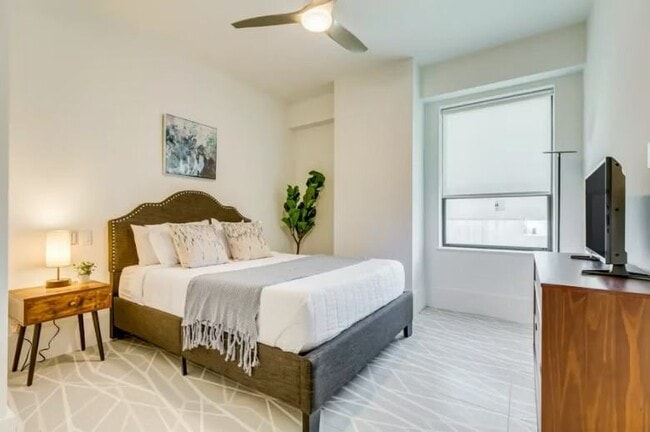 Photo - USNB Apartments