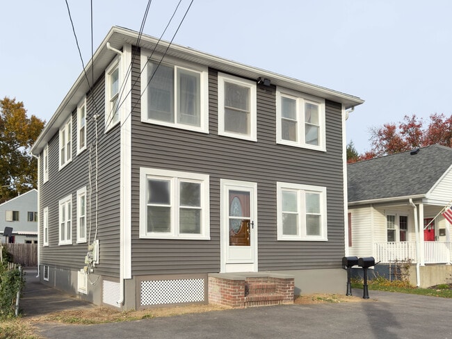 Building Photo - 419 Maple Ave Unit 1