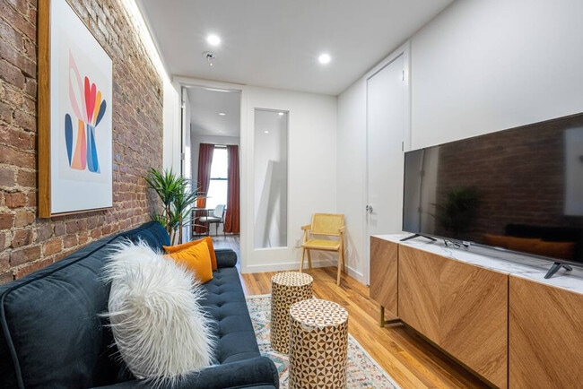 Building Photo - 829 9th Ave Unit ID1261203P Rental