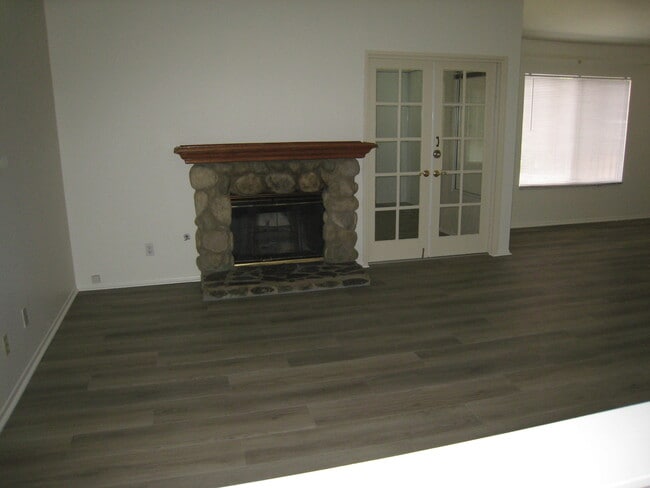 Photo - 2616 Cimmaron Ave