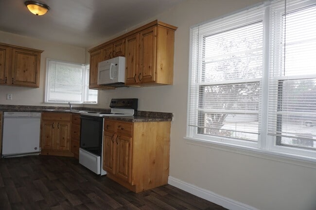 Photo - Upgraded 4 Bed 2 Bath Midvale Home