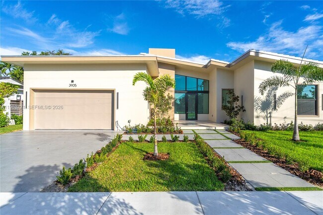 Photo - 3905 SW 5th St