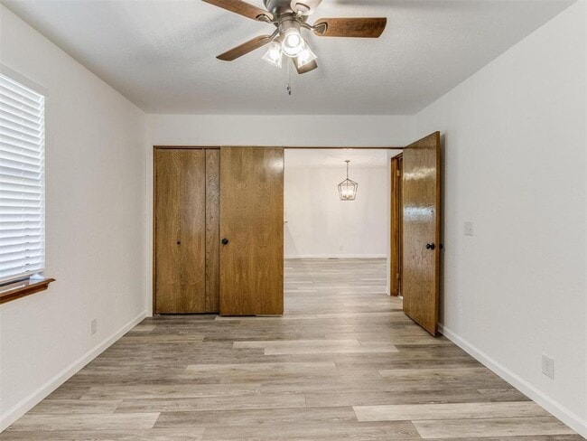 Photo - 625 36th Ave NW