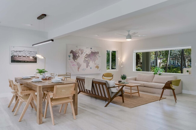 Photo - 819 Hollywood Blvd Unit ID1241892P