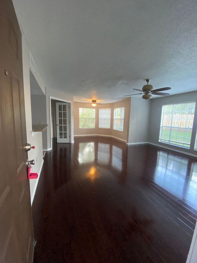 Gorgeous 3 bedroom Will Not Last - Gorgeous 3 bedroom Will Not Last House