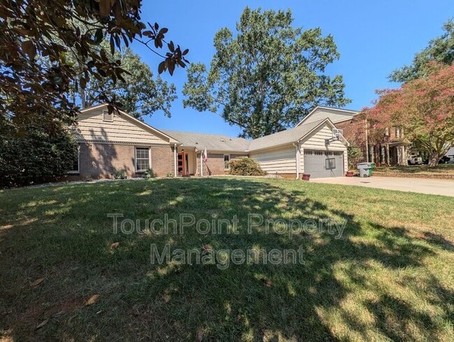 Photo - 4318 Woods End Ln