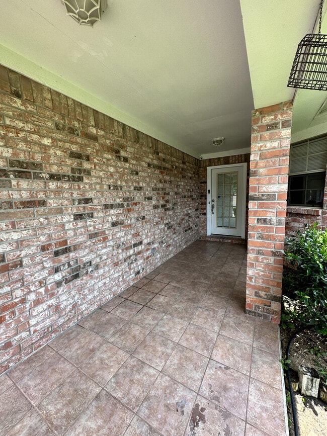 Photo - 1009 Augusta Dr