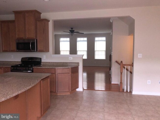 Photo - 707 Addison Rd S