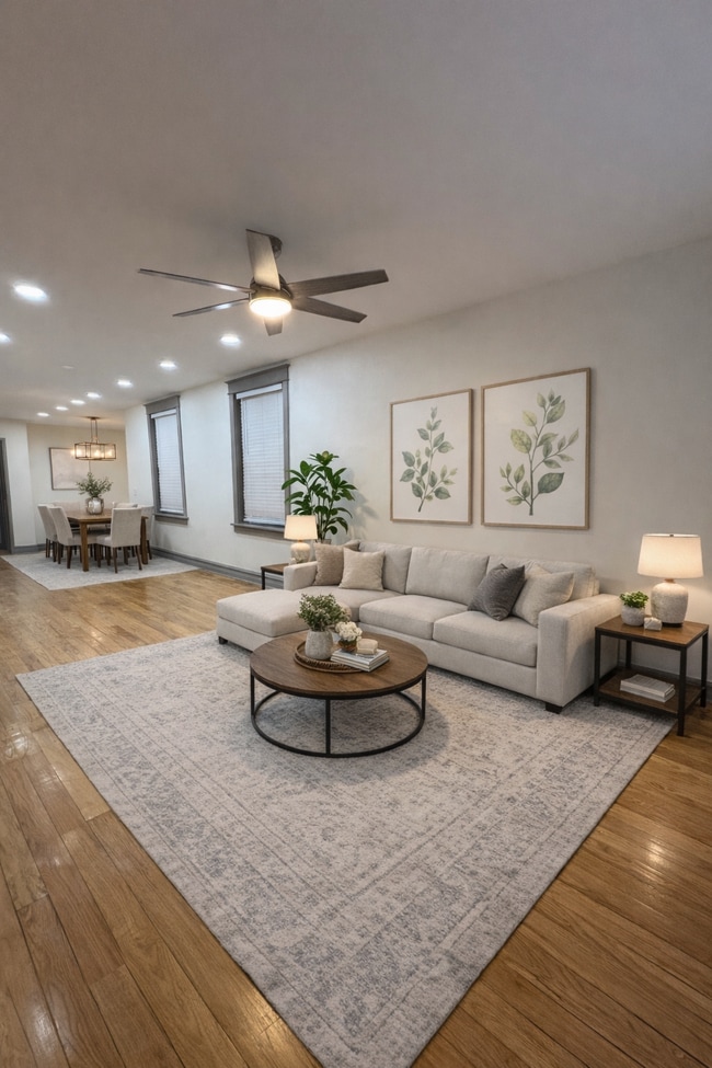 Building Photo - 1809 N Hermitage Ave Unit Garden