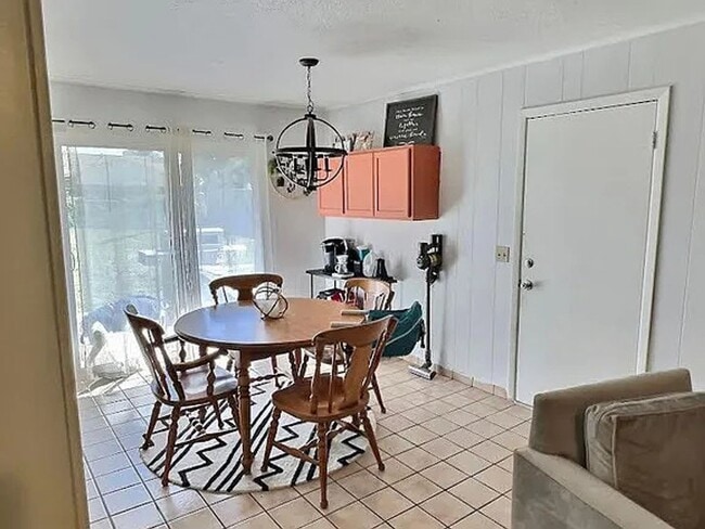 Photo - Available November 1st! 3 Bed/1.5 Bath Hou...
