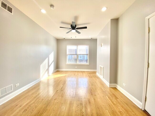 Photo - 1010 W Sunnyside Ave Unit 3