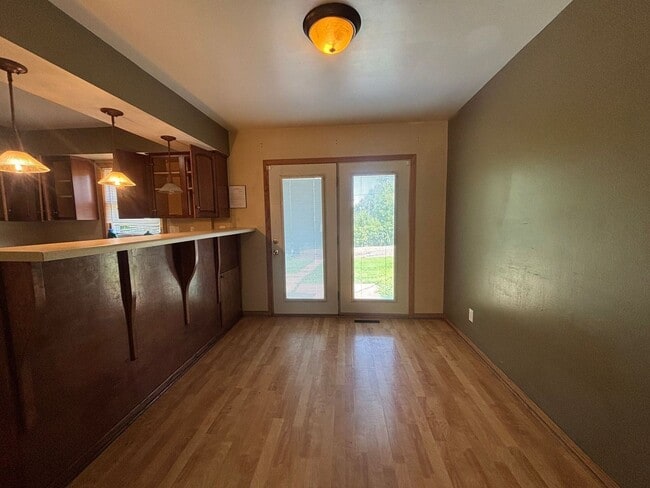 Photo - Awesome 3 BR/1 BA End-Unit Townhome in Minneapolis!
