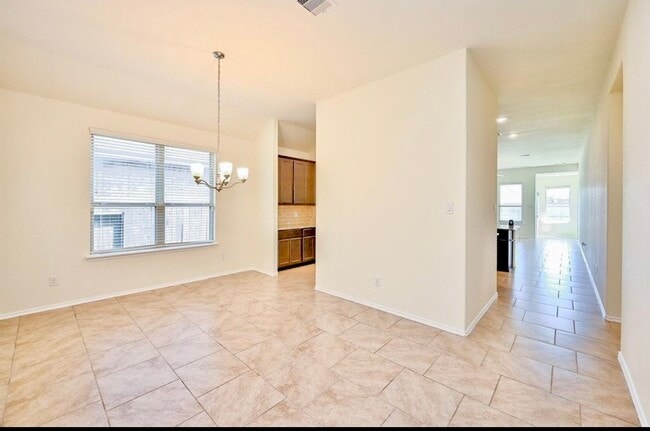 Photo - 4511 Stolz Trail