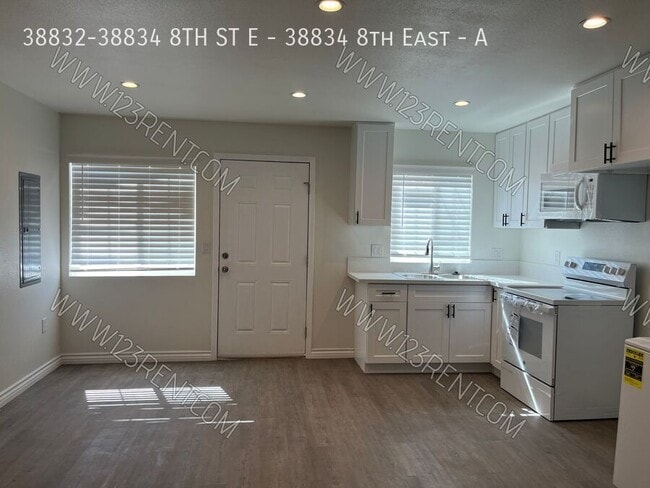 Photo - 38832-38834 8TH ST E - 38834 8th East-A Unit A