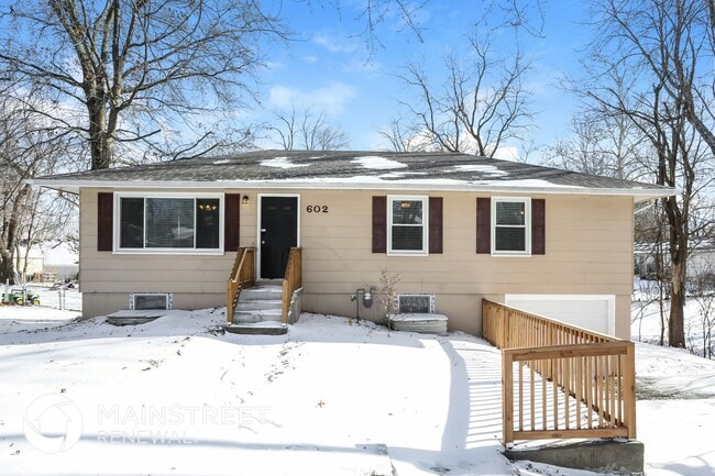 Photo - 602 Linwood St