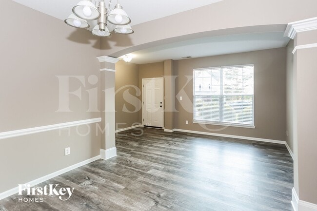 Photo - 111 Vance Crescent Dr