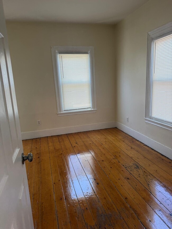 Photo - 842 County St Unidad 1