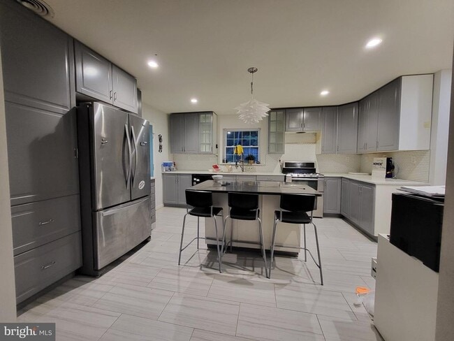 Photo - 8012 Falstaff Rd