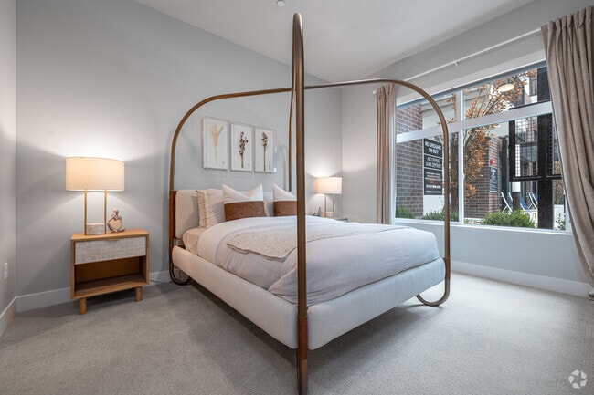 1BR, 1BA - 861SF - Bedroom