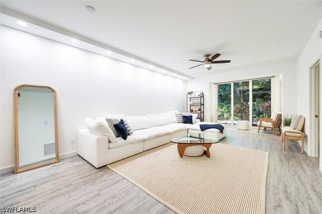 Photo - 859 Tanbark Dr Unidad 105