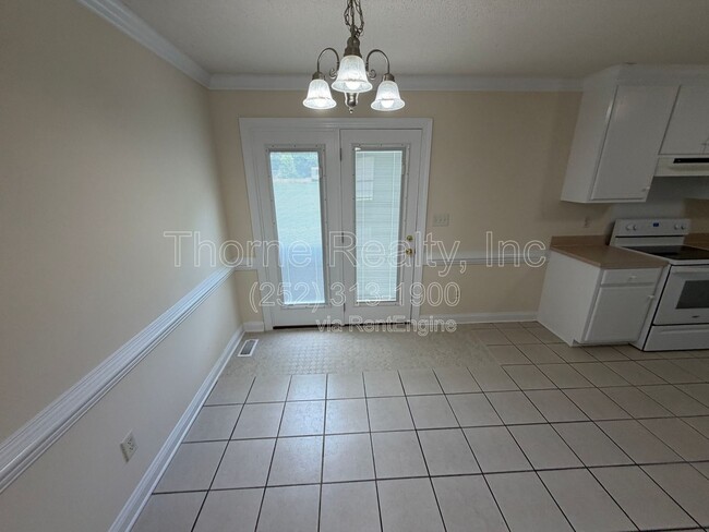 Photo - 2523 S Halifax Rd