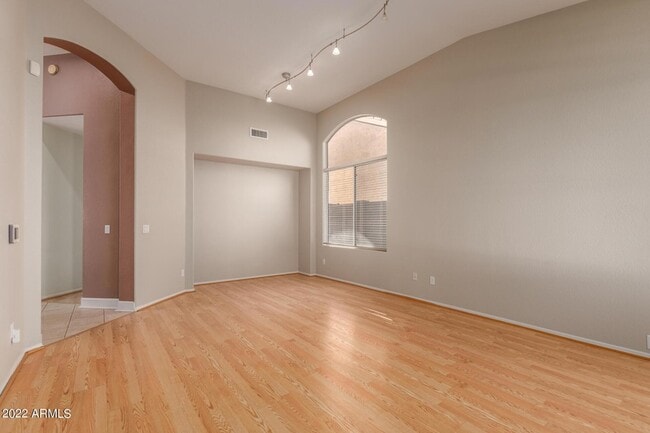 Photo - 1345 W Musket Way