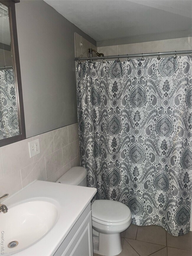 Photo - 2 Morris Ave Unidad 302