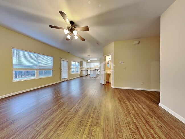 Photo - 15522 Rathangan Dr