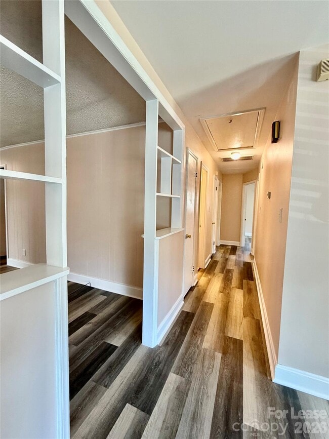 Photo - 3132 Dawnshire Ave