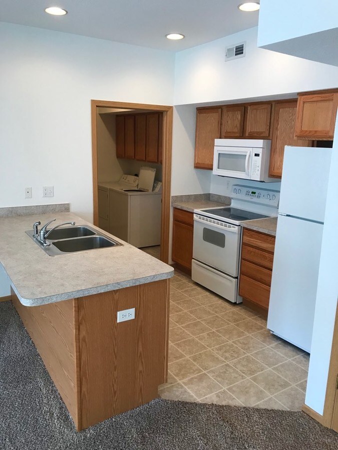 Photo - Coral Ridge Apartments