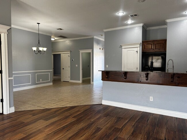 Photo - 5708 NW Valor Ave