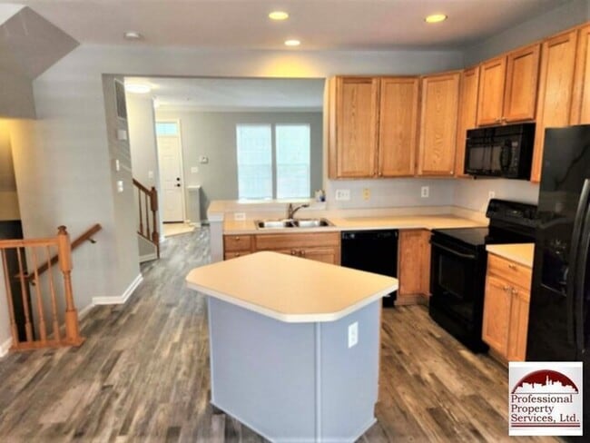Photo - Luxury Townhome!