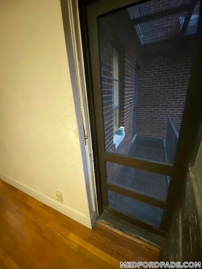 Photo - 63 Fellsway W Unidad 11