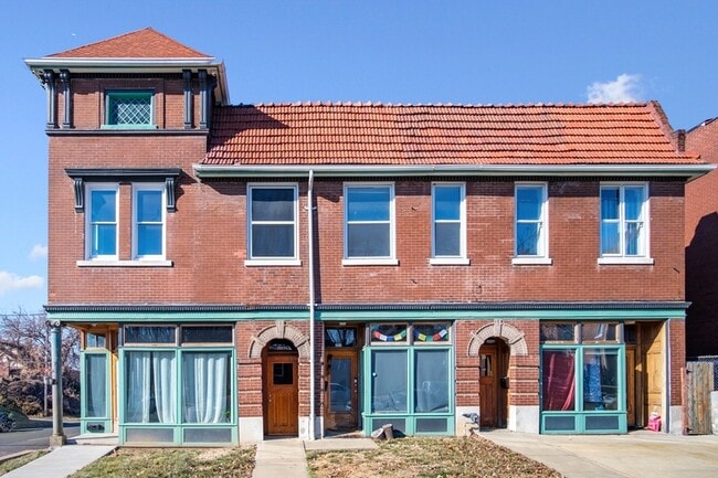 Photo - 3557 California Ave