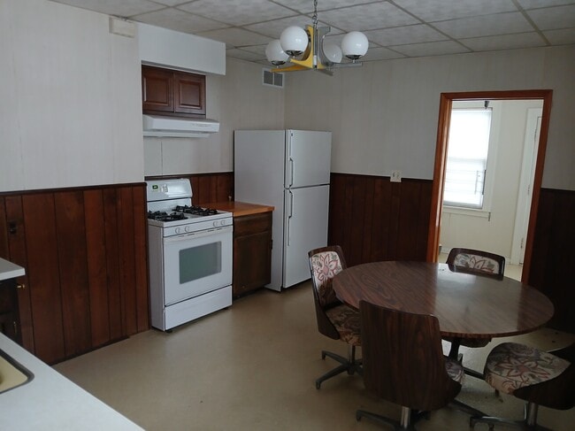 Building Photo - 12044 Moran St Unit Lower