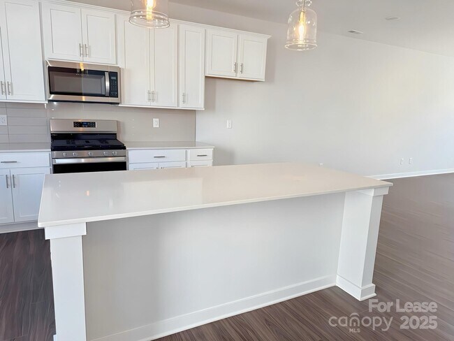 Photo - 14105 Alley Mae Aly