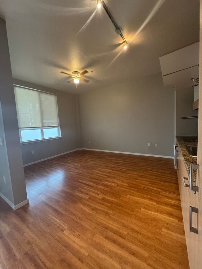 Photo - Hawthorne @ Ladd's - 1 & 2 Bedroom Apartme...