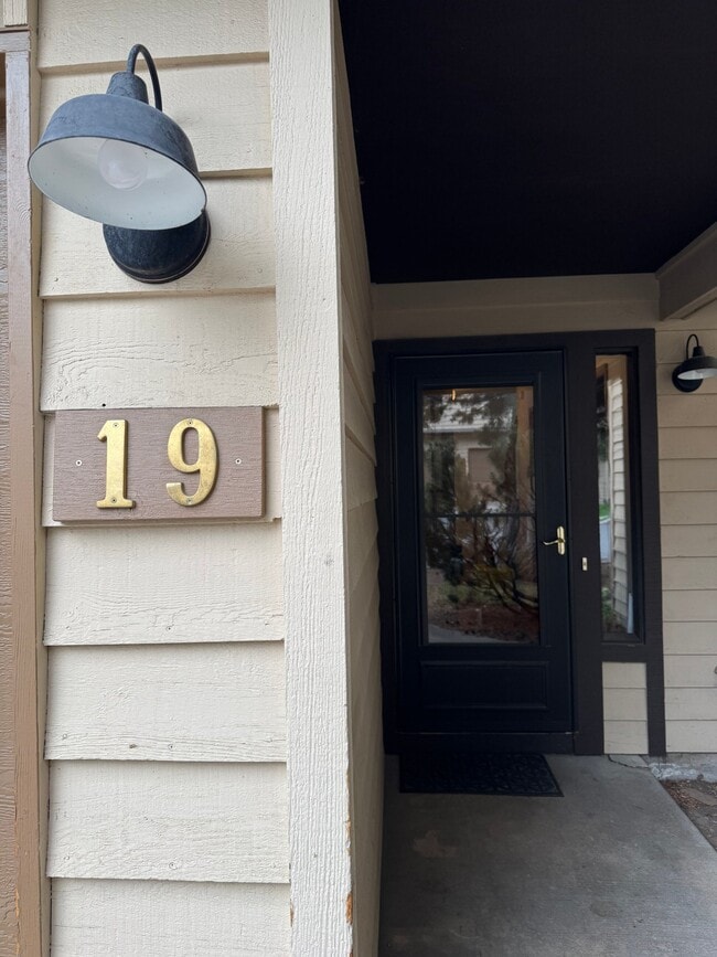 Photo - 1611 W Koch St Unit #19