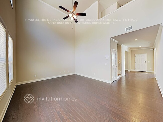 Photo - 1670 Riverpark Dr SE