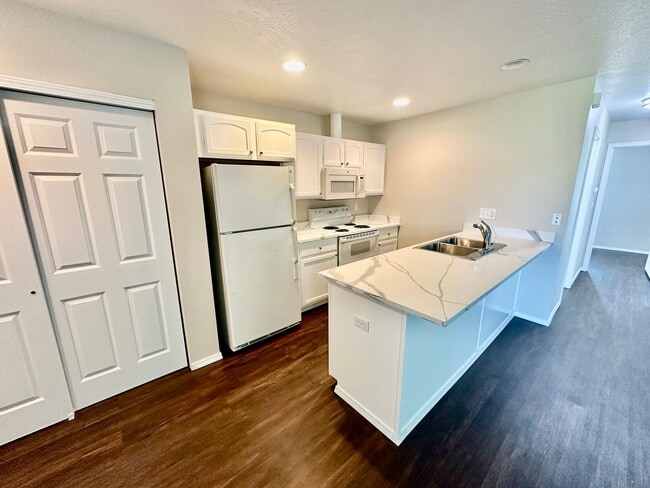 Photo - 3130 Meadow Glen Ln Unidad 3132