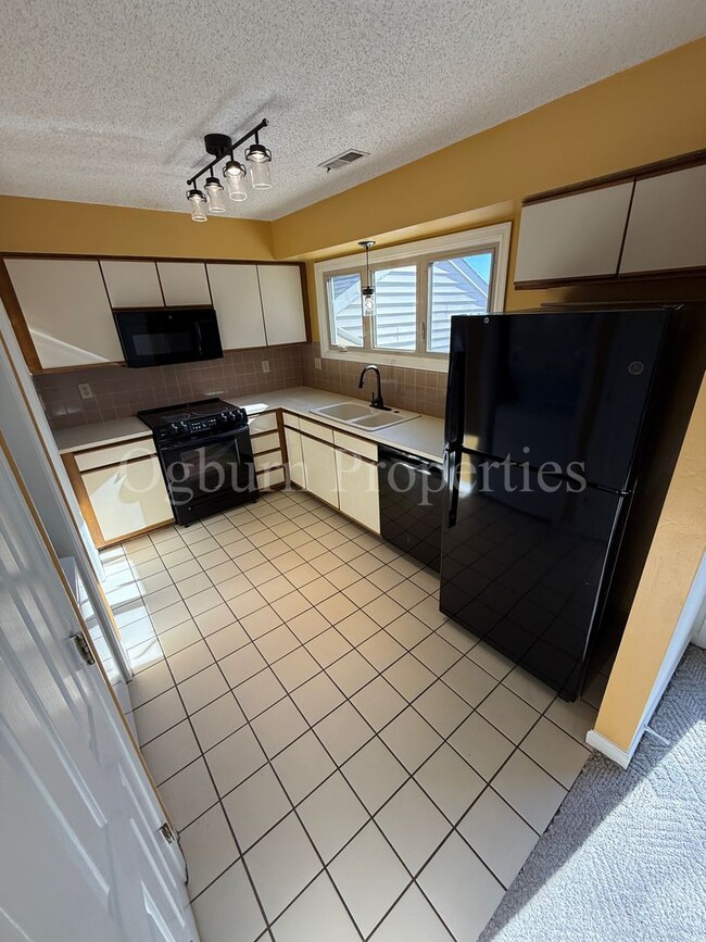 Photo - 711-D Marshall St-1BR/1BA Third Floor Condo, Near Old Salem