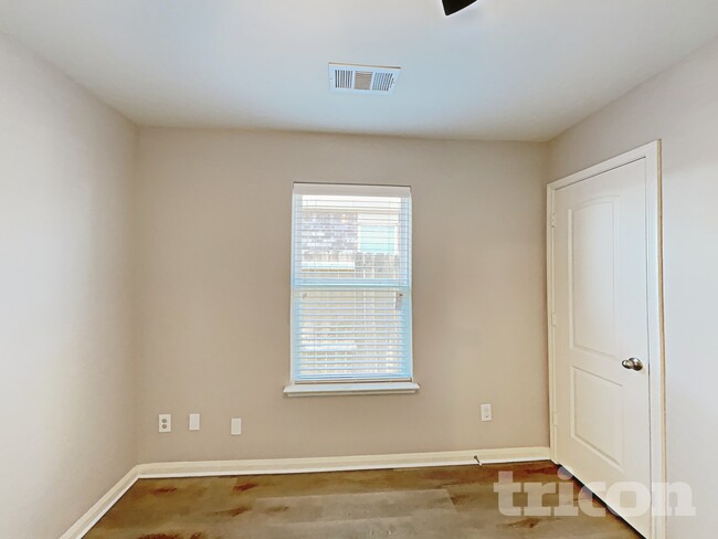 Photo - 108 Rushmore Ln