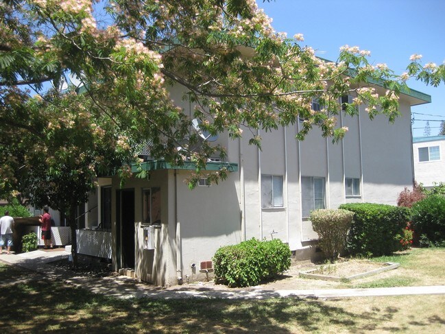 Photo - 1666 Adams Ave