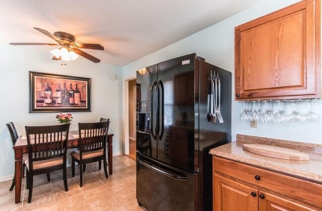 Photo - 268 Bellehaven Dr