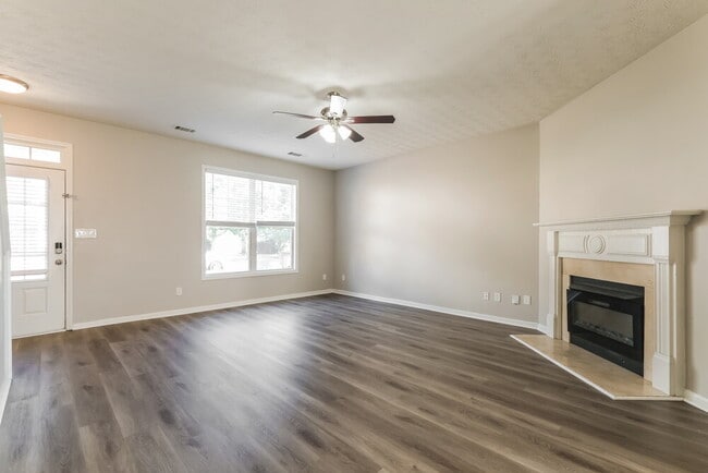 Photo - 422 Marsh Lake Rd SE